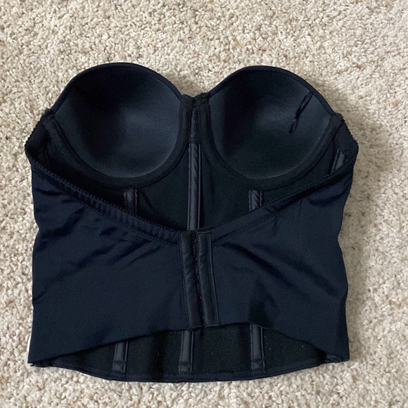 black, bra clip, crop top corset. - Picture 2 of 4